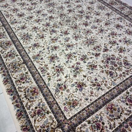 Cream Floral Persian Rug – Elegant, Medium Large